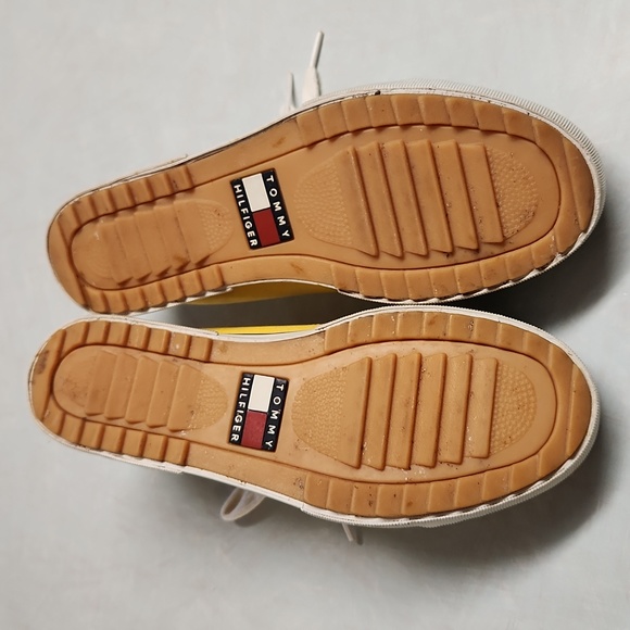 Yellow Tommy Hilfiger slides - Picture 6 of 8